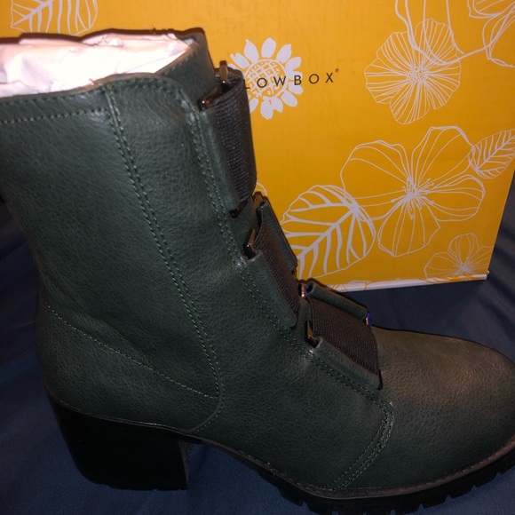 NWT YELLOW BOX YELLOWBOX “Telaviz” Combat Block Heel Boots - Picture 10 of 14